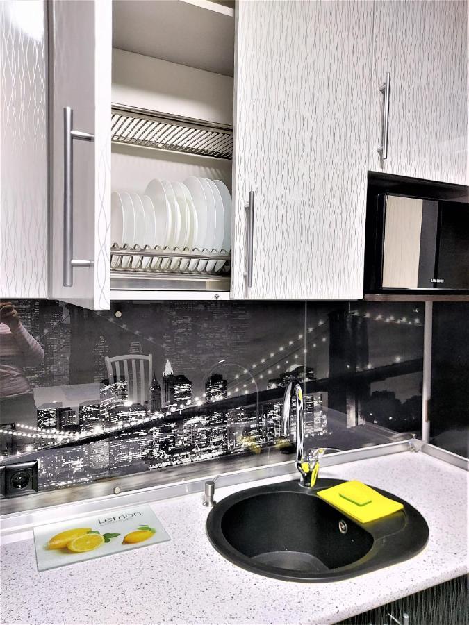 Атмосферна 1-К Квартира М Лівобережна Kiev Ngoại thất bức ảnh